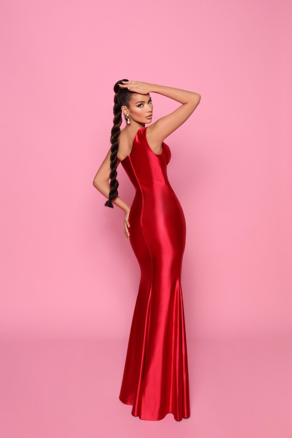 Nicoletta NP148 Gown – Red (Sizes 14 & 18) CVSN